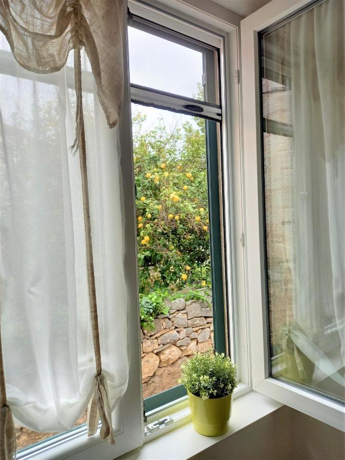 Apartment Megi In Supetar Historical Core Εξωτερικό φωτογραφία