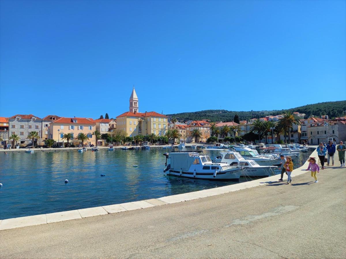 Apartment Megi In Supetar Historical Core Εξωτερικό φωτογραφία