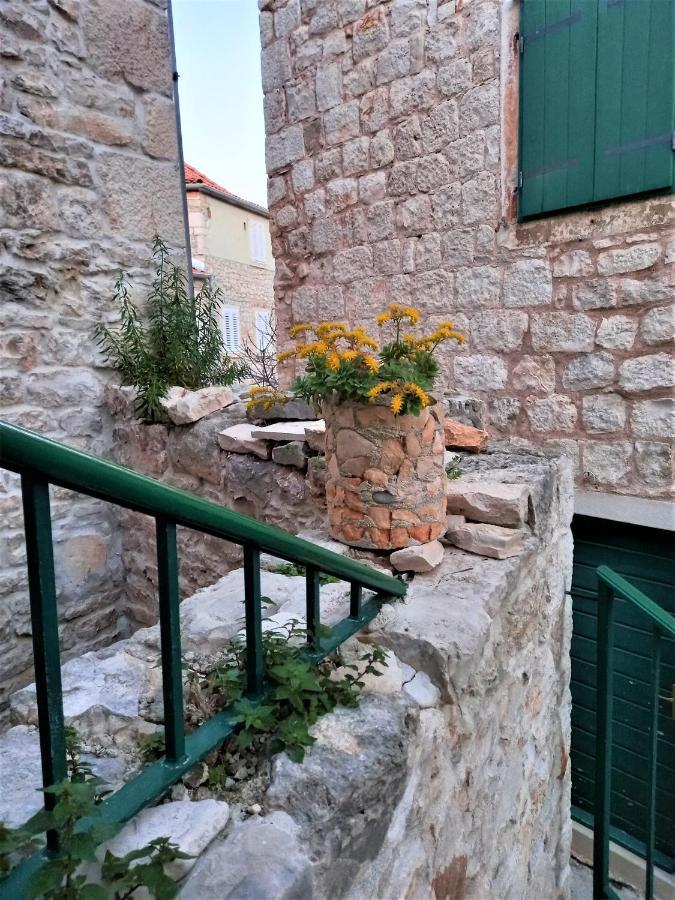 Apartment Megi In Supetar Historical Core Εξωτερικό φωτογραφία